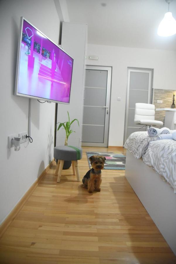 Dekart 2 Apartment Ni Eksteriør billede